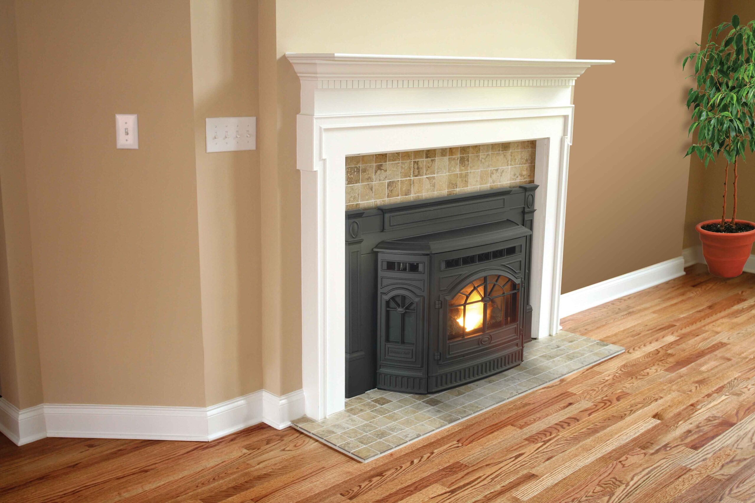Castile-Insert-Color-Low-Res-Photo-EU-1-scaled-1.jpg - Fireplace Gallery